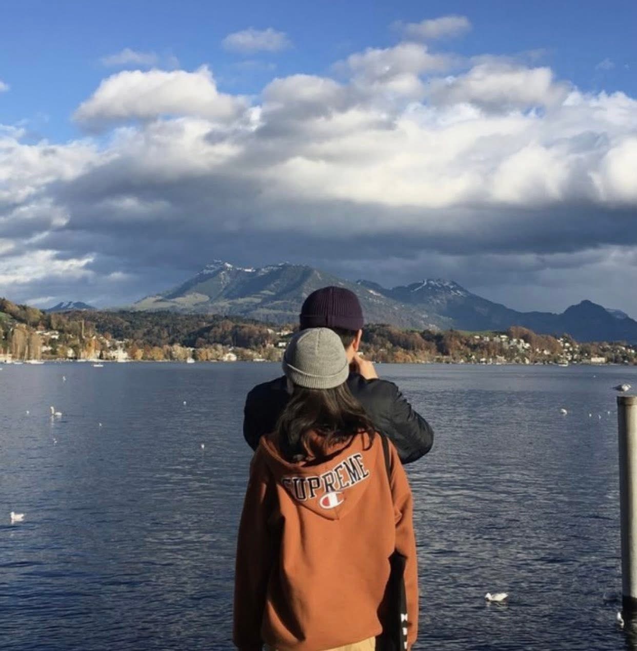 ÁNH SÁNG KHÔNG BAO GIỜ TẮT