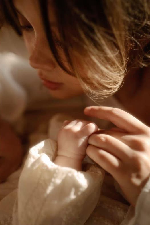 Bụng Bầu Trọng Sinh: Vả Mặt Cả Nhà Chồng Và Em Gái Trà Xanh