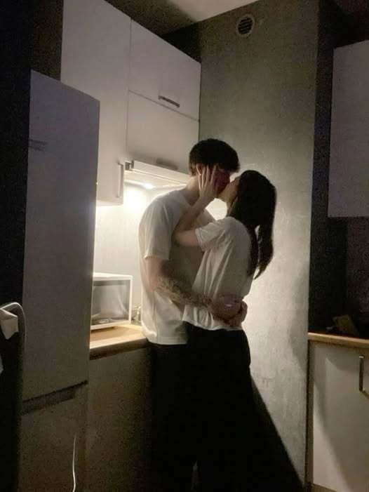 Chồng Tôi Tưởng Mình Bị Cắm Sừng