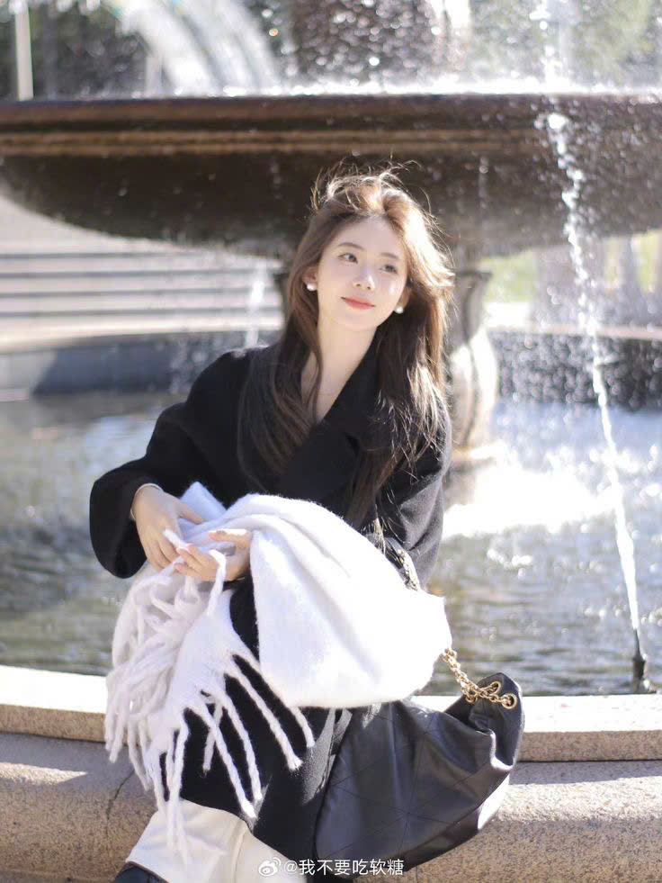 Con Là Ký Ức Ngọt Ngào Nhất Của Chúng Ta