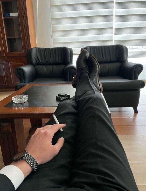 KHI NHÂN VIÊN PHÁT ĐIÊN