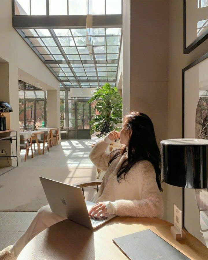 Không Ai Có Thể Hủy Tôi, Trừ Khi Tôi Cho Phép