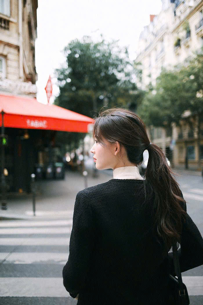 Không Vương Vấn