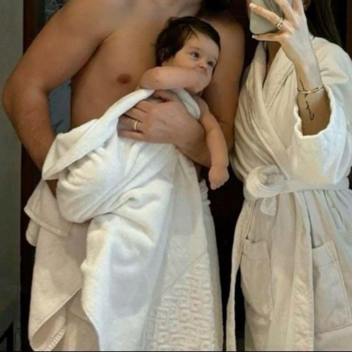 Nhận Việc Ở Nhà Tổng Tài, KPI Là Sinh Con – Tôi Sinh Luôn Cả Nhà Trẻ