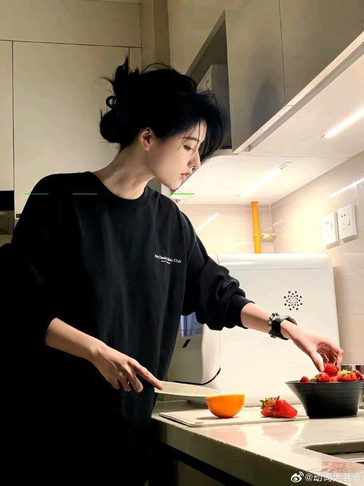 Tôi Không Còn Là Cô Gái Chạy Theo Tình Thân Nữa